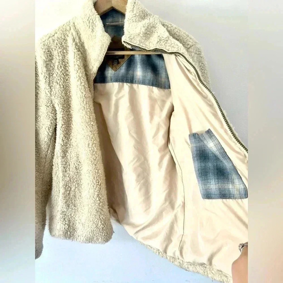 Pendleton Cream Colored Fuzzy Sherpa Full-Zip Jacket Size Small - Picture 6 of 11